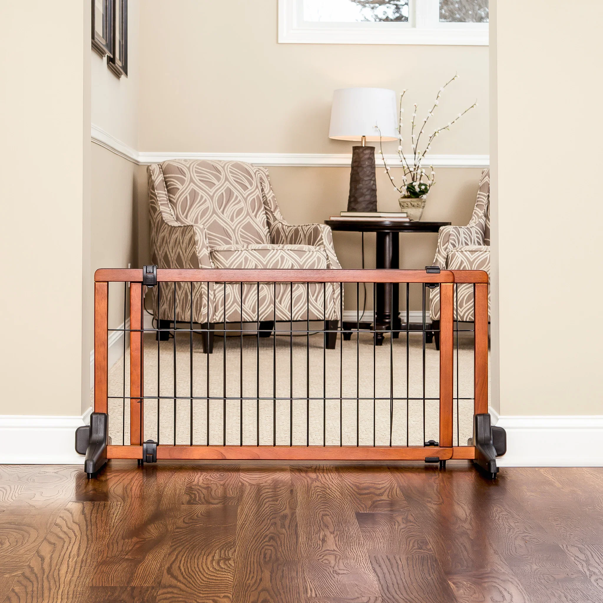 Design Paw Extra Wide Freestanding Pet Gate - Image 5