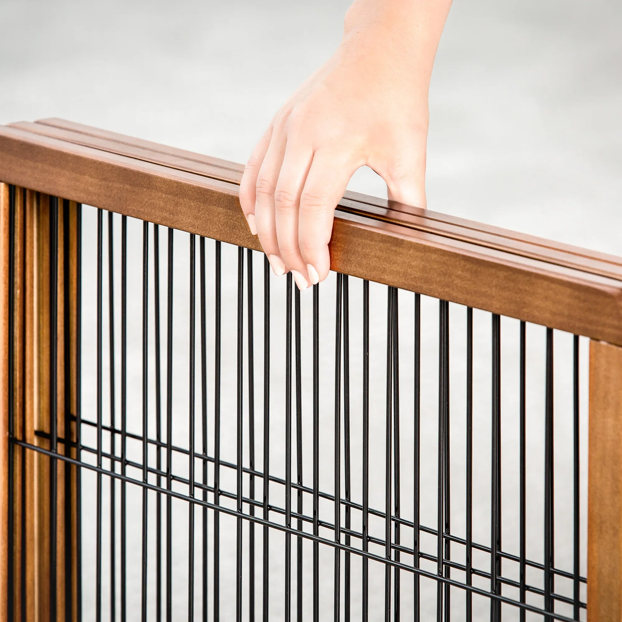 Design Paw Three-Panel Wooden Pet Gate - Image 7